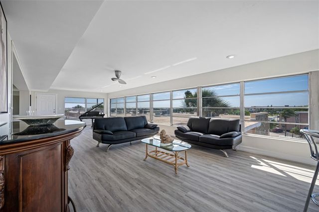 6363 GULF WINDS DRIVE 437, St Pete Beach, FL 33706