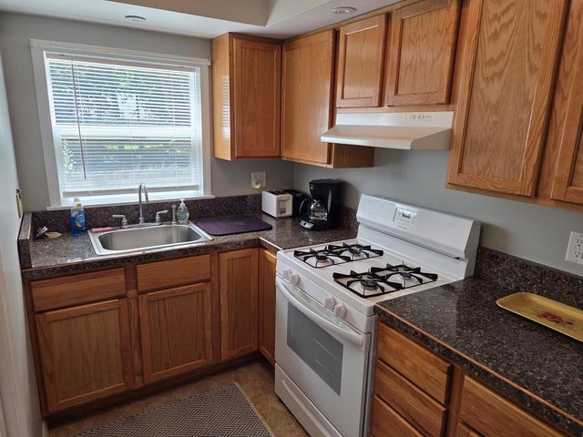 1609 Jackson Park DRIVE, Delavan, WI 53115
