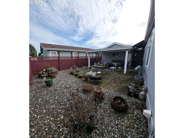 16500 Se 1ST St 65, Vancouver, WA 98684