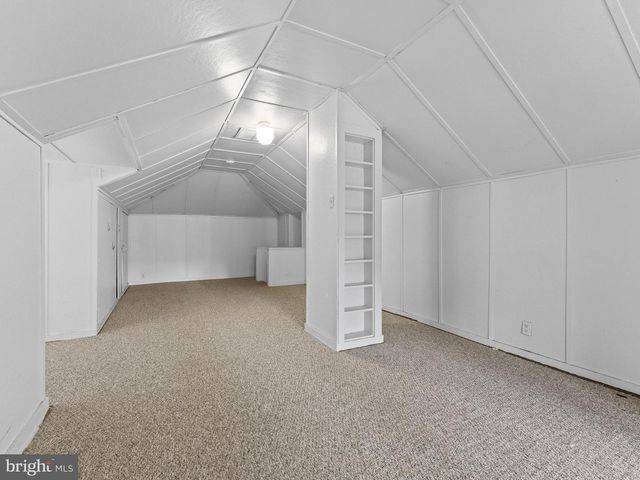 327 W KINGS HWY, Audubon, NJ 08106