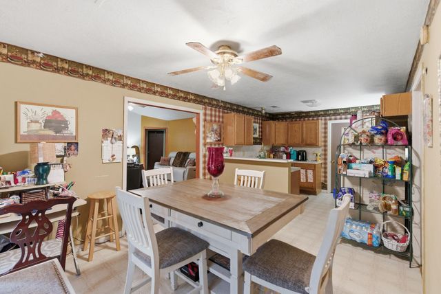 1030 Raccoon Bend Road, Bellville, TX 77418