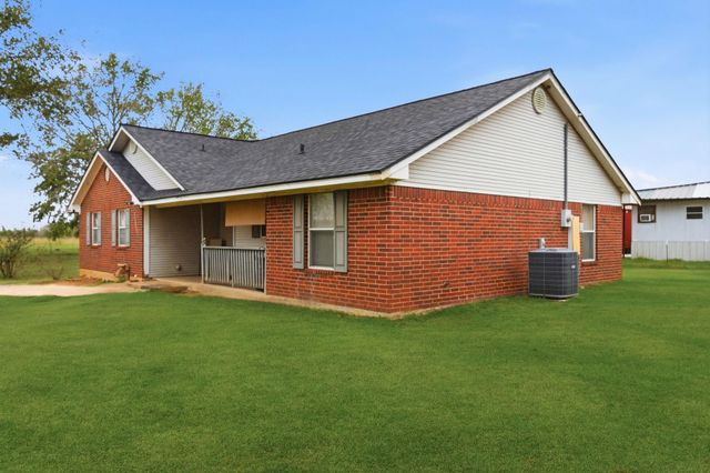 1030 Raccoon Bend Road, Bellville, TX 77418