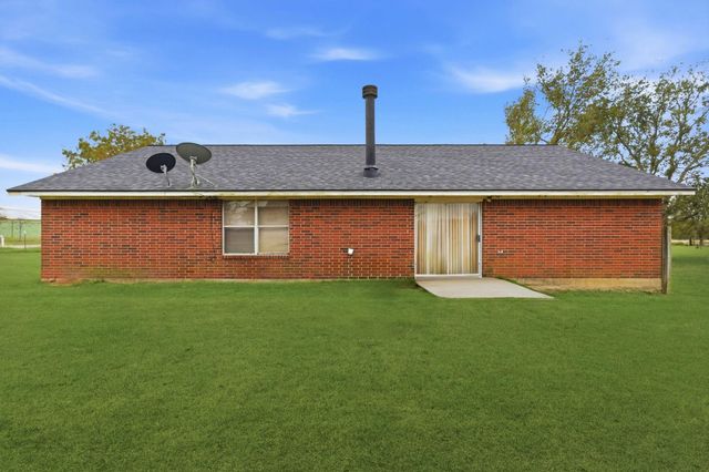 1030 Raccoon Bend Road, Bellville, TX 77418