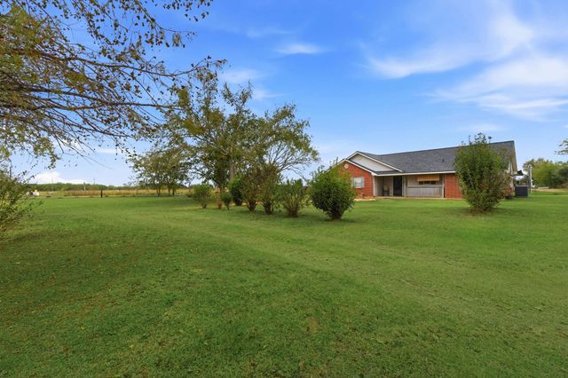 1030 Raccoon Bend Road, Bellville, TX 77418