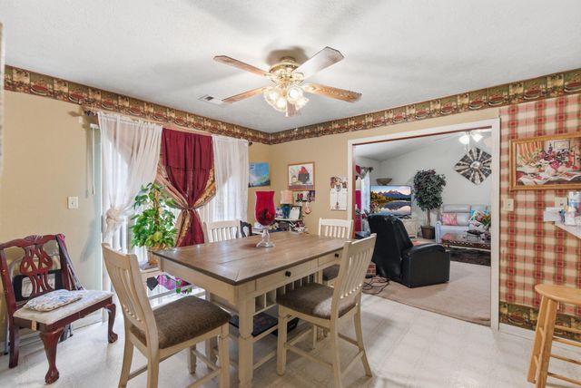 1030 Raccoon Bend Road, Bellville, TX 77418