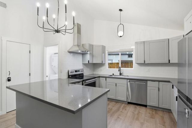 18115 La Verne Drive, Los Gatos, CA 95033