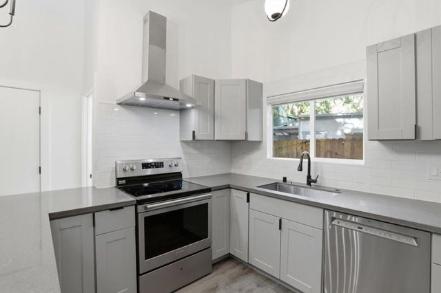 18115 La Verne Drive, Los Gatos, CA 95033