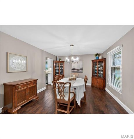 15580 Clover Ridge Drive, Chesterfield, MO 63017