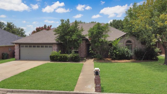 7009 Spanish Oaks Drive, North Richland Hills, TX 76182