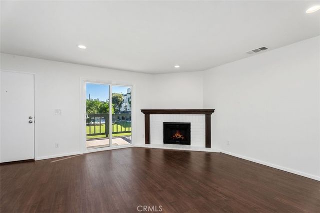 428 W 1st Street, Tustin, CA 92780