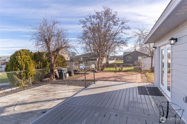 2427 W Texas Street, Moses Lake, WA 98837