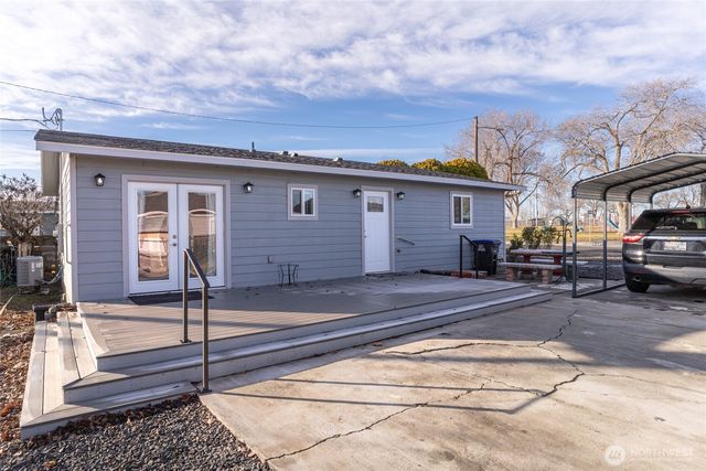 2427 W Texas Street, Moses Lake, WA 98837