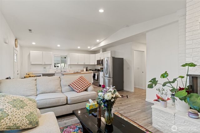 2427 W Texas Street, Moses Lake, WA 98837