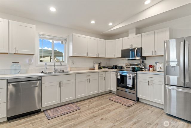 2427 W Texas Street, Moses Lake, WA 98837