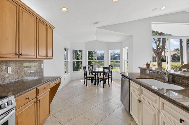 9870 Casa Mar Dr, Lake Worth, FL 33467