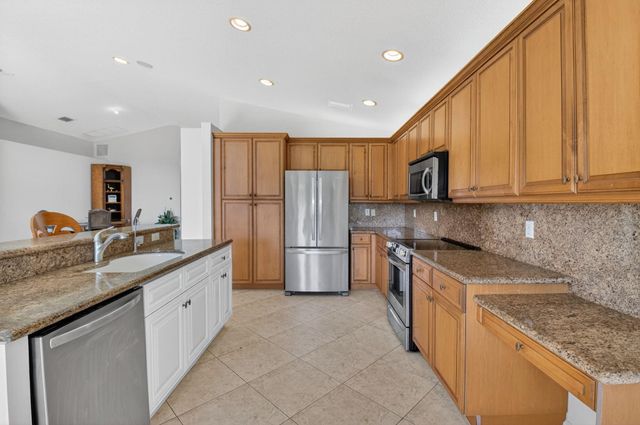 9870 Casa Mar Dr, Lake Worth, FL 33467