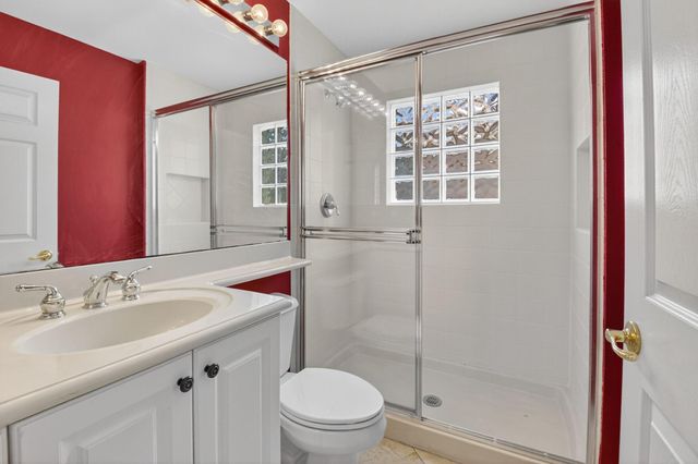 9870 Casa Mar Dr, Lake Worth, FL 33467