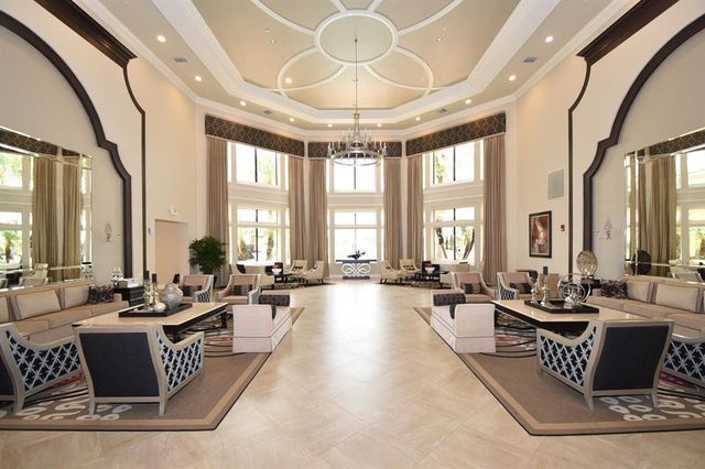 9870 Casa Mar Dr, Lake Worth, FL 33467