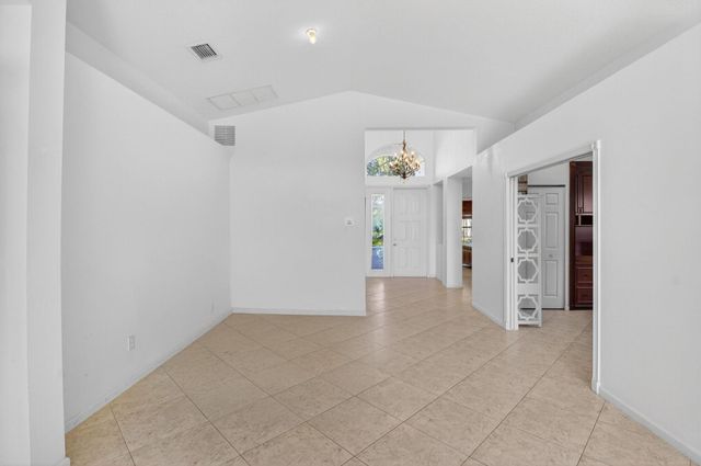 9870 Casa Mar Dr, Lake Worth, FL 33467