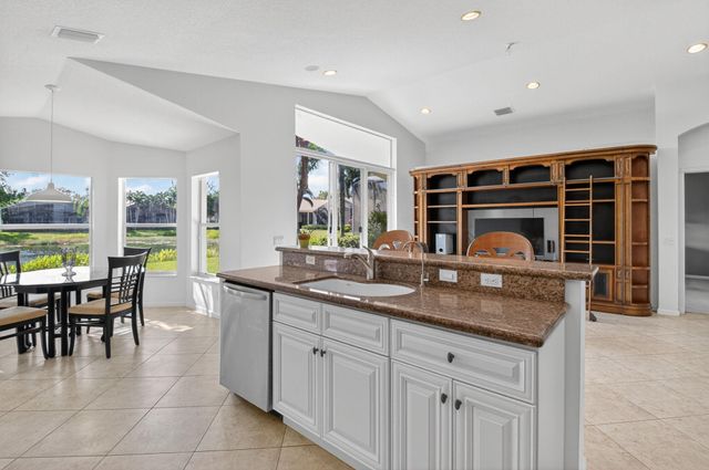 9870 Casa Mar Dr, Lake Worth, FL 33467