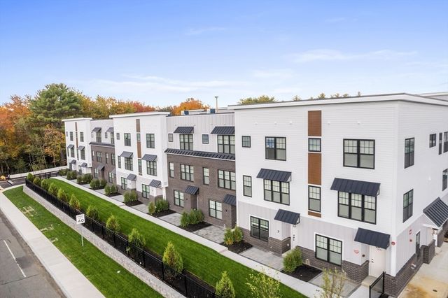 635 Main Street TH3, Wilmington, MA 01887
