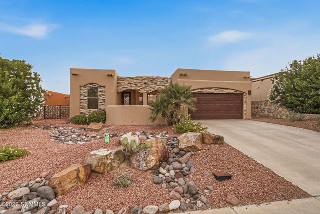 1927 San Fernando, Las Cruces, NM 88011