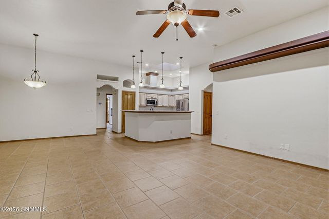 1927 San Fernando, Las Cruces, NM 88011