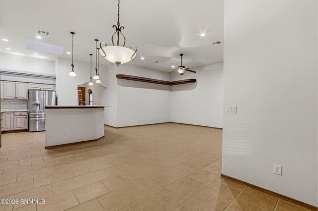 1927 San Fernando, Las Cruces, NM 88011