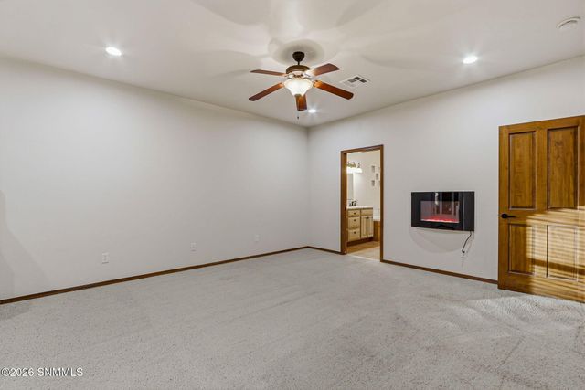 1927 San Fernando, Las Cruces, NM 88011