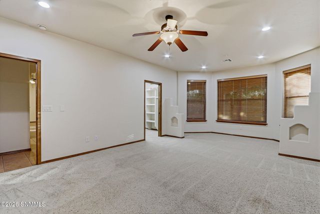 1927 San Fernando, Las Cruces, NM 88011
