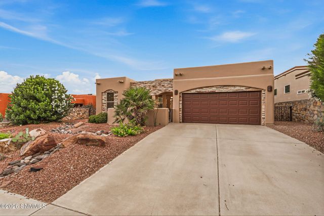 1927 San Fernando, Las Cruces, NM 88011