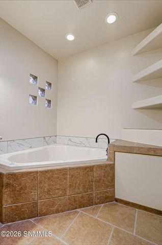 1927 San Fernando, Las Cruces, NM 88011