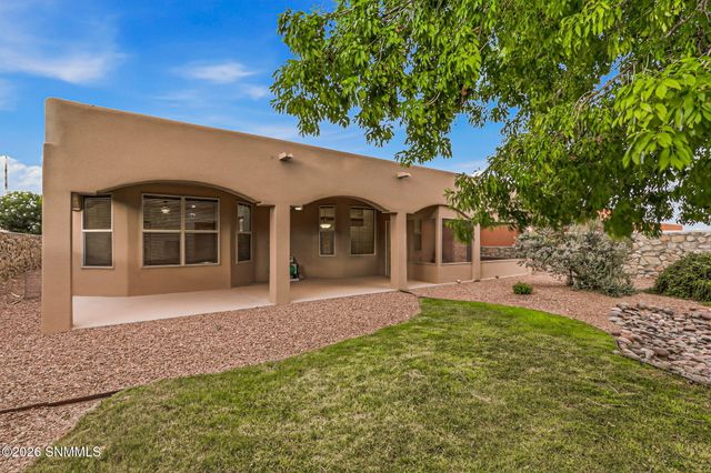 1927 San Fernando, Las Cruces, NM 88011