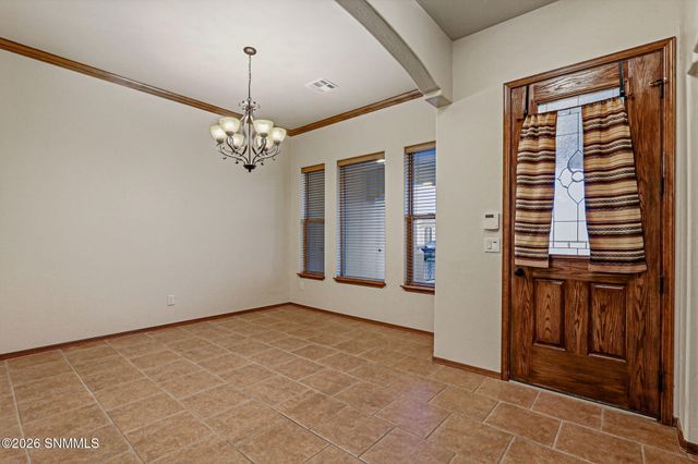 1927 San Fernando, Las Cruces, NM 88011