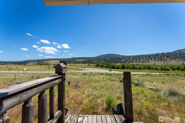 1287 State Route 20, Tonasket, WA 98855