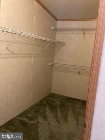 27 E BROADWAY, Etters, PA 17319