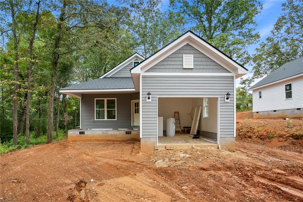 209 Carswell Drive, Anderson, SC 29624