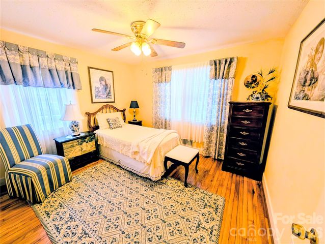 1014 SW Wright Street SW 5, Lenoir, NC 28645