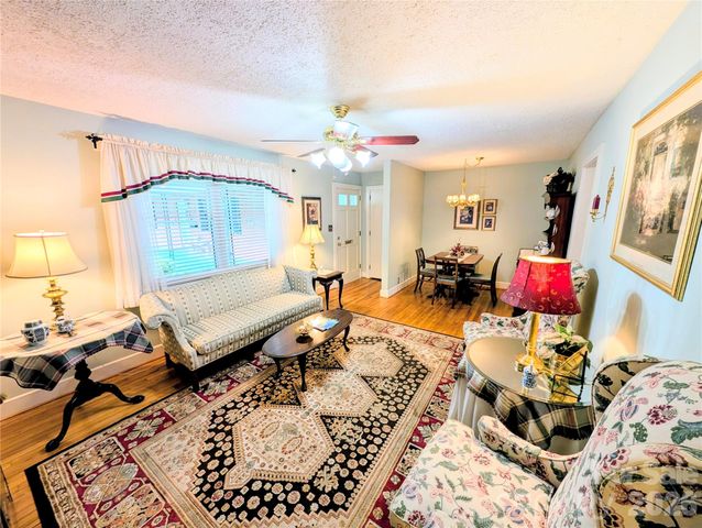 1014 SW Wright Street SW 5, Lenoir, NC 28645