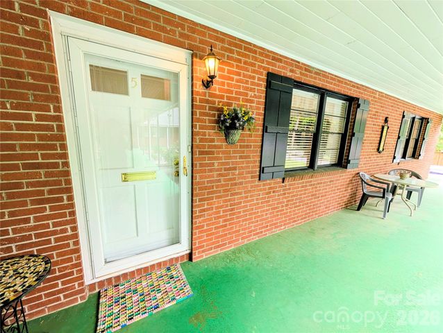 1014 SW Wright Street SW 5, Lenoir, NC 28645