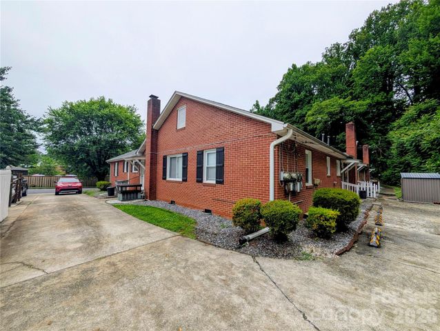1014 SW Wright Street SW 5, Lenoir, NC 28645