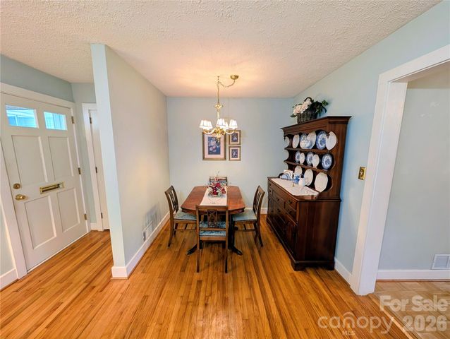 1014 SW Wright Street SW 5, Lenoir, NC 28645