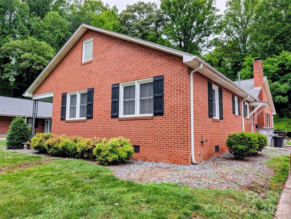 1014 SW Wright Street SW 5, Lenoir, NC 28645