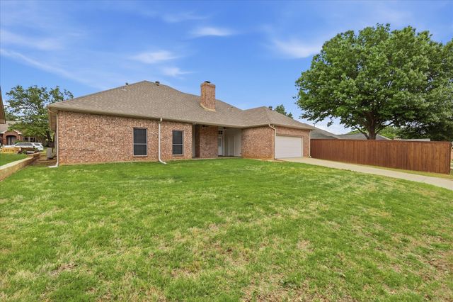 1146 Oakhurst Street, Denton, TX 76210