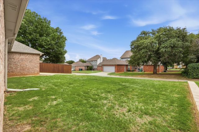 1146 Oakhurst Street, Denton, TX 76210