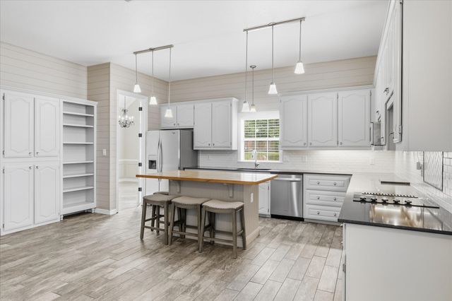 1146 Oakhurst Street, Denton, TX 76210