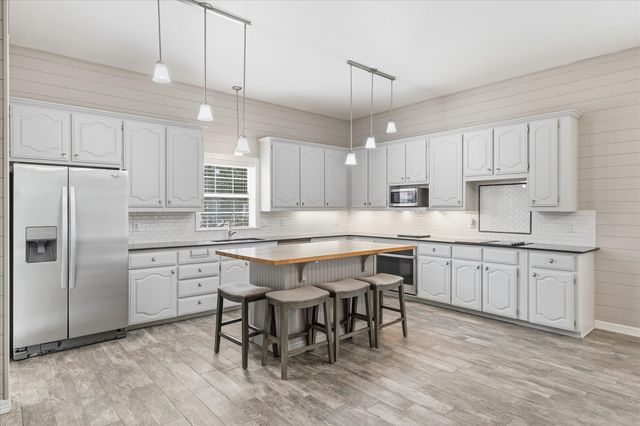 1146 Oakhurst Street, Denton, TX 76210