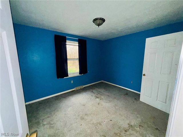 335 Sealock Avenue, Steubenville, OH 43952