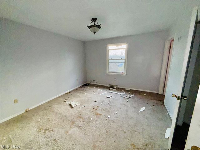 335 Sealock Avenue, Steubenville, OH 43952