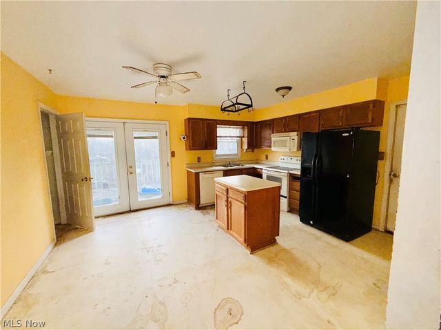 335 Sealock Avenue, Steubenville, OH 43952